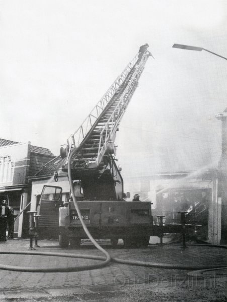 Waterstraat brand W-D 11-02-19842.jpg